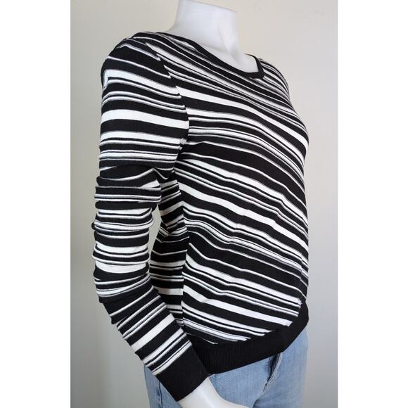 NEW Worthington Sweater Medium Black White Bold Stripe Jersey Knit Long Sleeve - Picture 2 of 9